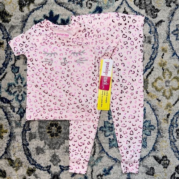 Penelope Mack Other - NWT Penelope Mack Soft 2-Piece Pajamas Bundle Size 24 Months
